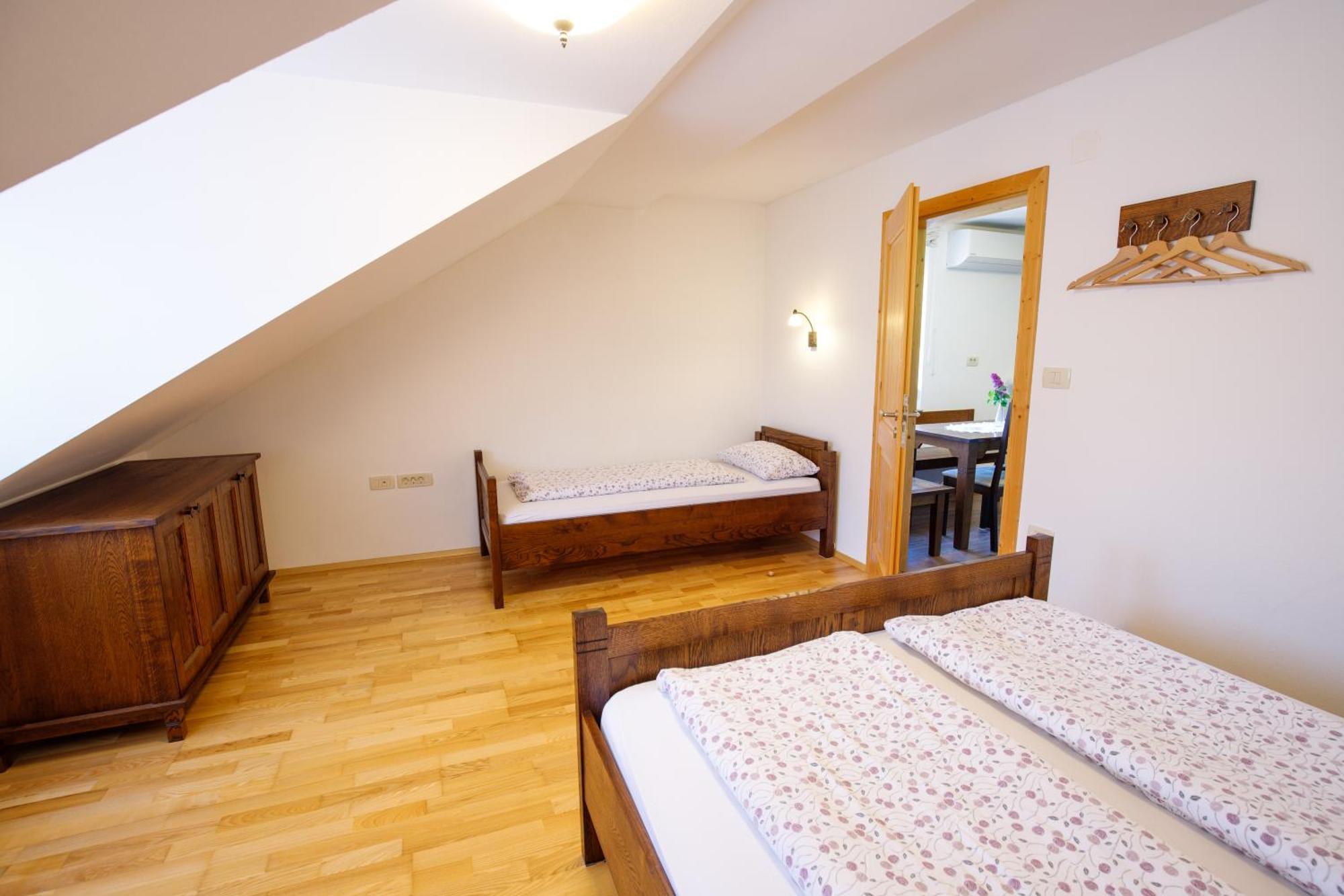 Kmetija Na Cendavs Apartment Cerkno Bagian luar foto